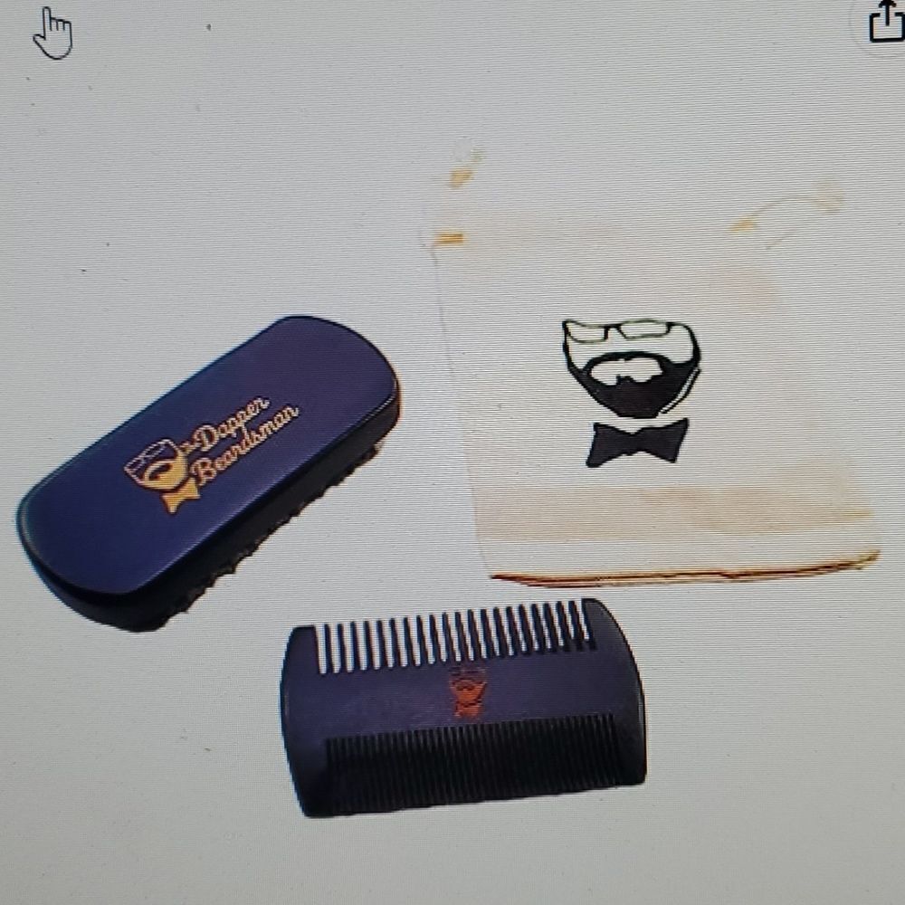 Dapper Beardsman  brush & Comb New